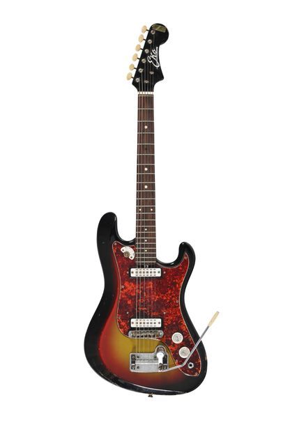null Guitare EKO, Italie, modèle Cobra, années 1960, 2 micros, sunburst, bouton sélecteur...