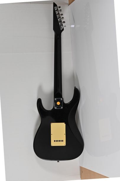 null Guitare HOHNER Marlin, 3 micros, noire