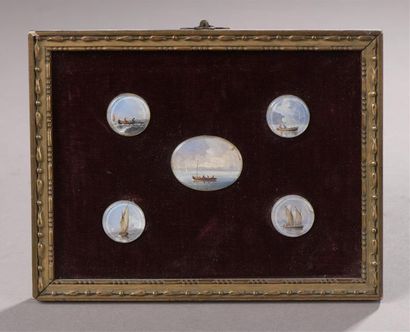 null Cinq miniatures fixé-sous-verre représentant des scènes maritimes, sous un même...