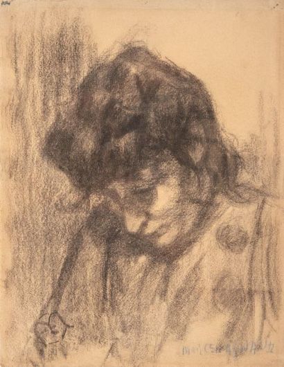 Marcel ARNAUD (1877-1956) 
Portrait
Dessin au fusain, signé en bas à droite
H. 31...