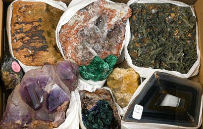 null BATCH OF VARIOUS MINERALS INCLUDING CELESTINE URSS
