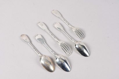null Set of silver cutlery including : - Two pieces of silver cutlery, model "filets...