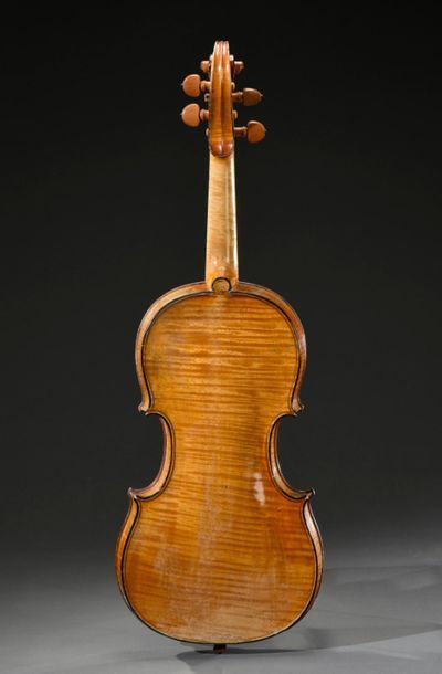 null Intéressant violon de Pierre LEPILLEUR fait à Paris en 1754 dont il porte l'étiquette...