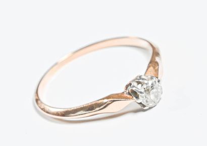 null Ring

in 18k pink gold with an antique cut diamond of about 0.15 ct.

Gross...
