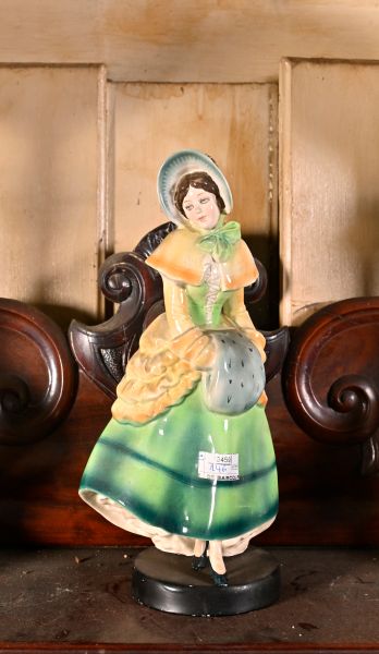 null Statuette polychrome en faïence à sujet d'une jeune femme à costume XIXe siècle
Travail...