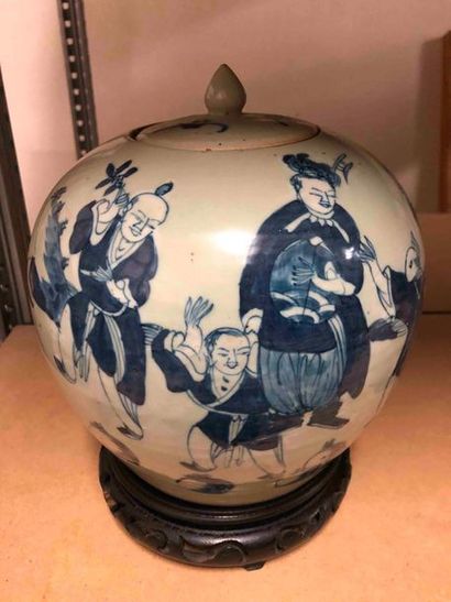 null CHINA Porcelain ginger pot with family scene decoration 

twentieth century...