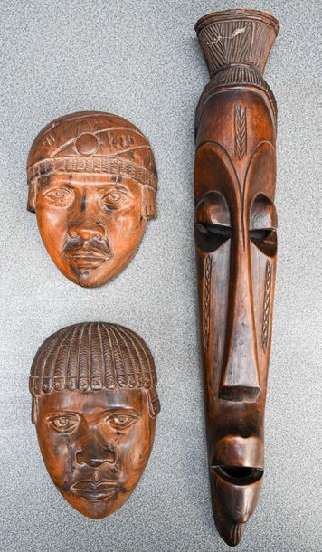 null Set of three carved wooden masks Black African work 


H. 17 and 46 cm