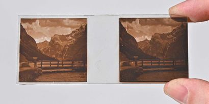 null Set of 374 stereoscopic positive plates on glass, c. 1910 Beautiful mountain...