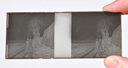 null More than 400 Stereoscopic views on positive and negative glass, c. 1920 - 1930...