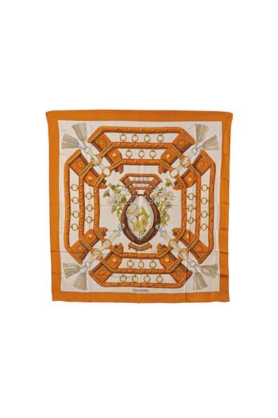 null HERMES Paris.

Square in printed silk twill titled "Aux Champs", brown, grey,...