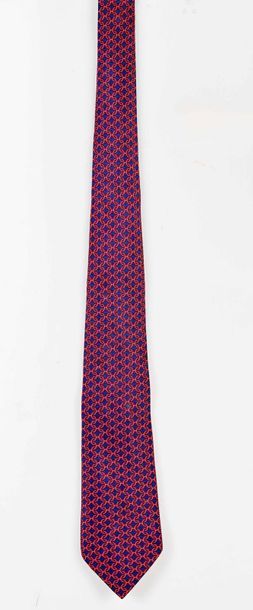 null HERMES Paris, PIERRE BALMAIN for the Bred

Silk tie printed with a pattern of...