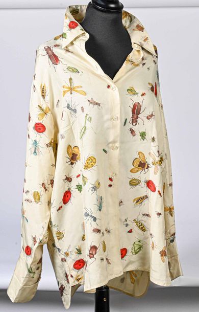 HERMES Paris. Blouse in off-white silk twill printed with the square "Les insectes"...