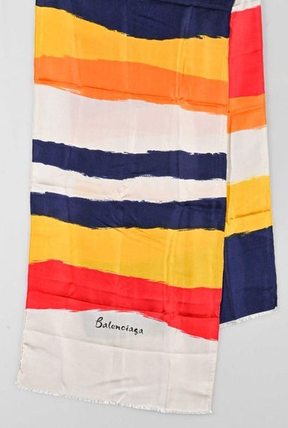 BALENCIAGA. Echarpe en soie imprimée de rayures stylisées orange, jaune, marine,...