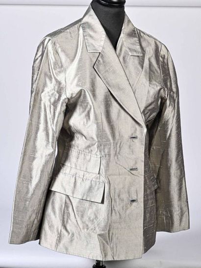 YVES SAINT LAURENT Variation. Jacket in silvery wild silk, large notched shawl collar,...