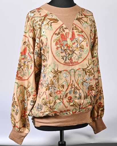 HERMES Paris. Sweatshirt in silk twill printed with birds, flowers and scrolls in...