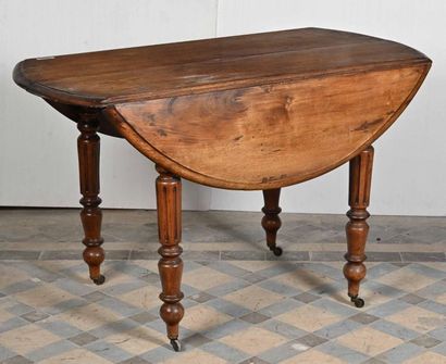TABLE A VOLETS with grooved feet finished with casters

nineteenth century 

H. 80...