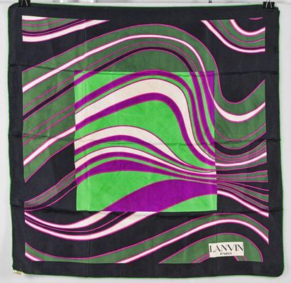 LANVIN. Carré en soie imprimée d’un motif de courbes à dominante vert fluo, violet,...