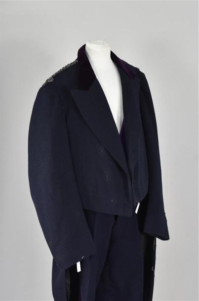 null Set of liveries, early 20th century,

three fracs in navy blue woollen sheet,...