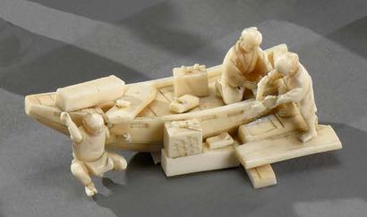 JAPON - Epoque MEIJI (1868-1912) 
**Three characters making a boat, ivory okimono
Tokyo...