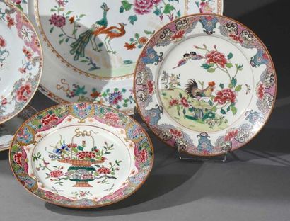 CHINE, Compagnie des Indes - XVIIIe siècle 
Four porcelain plates Pink Family decorated...