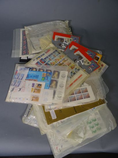 null France. A large box of mint stamps from France mainly between 1980 and 2000....