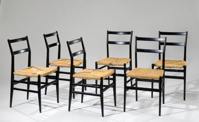 null Gio PONTI (1891-1979) - Edition CASSINA
Suite de six chaises modèle "Leggera"...