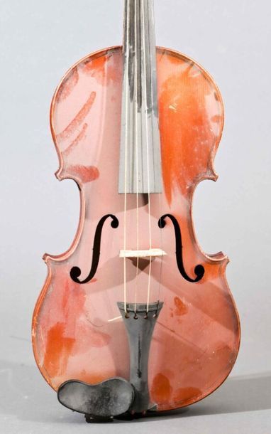 null Violon 3/4 fait à Mirecourt vers 1930, portant étiquette de Stradivarius. Fond...