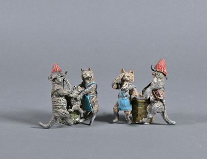 null Two Nuremberg lead groups representing pairs of cats
H. 8 cm and 9 cm
Missi...