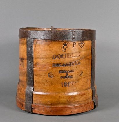 null Grain measure in wood and iron, marked double decalitre - Ferrand à Mâcon 1817...