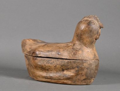 null Monoxyl zoomorphic salt box in the shape of a hen, hinged lid
First half of...