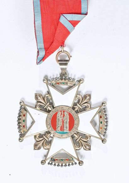 null FRANCE
Croix de Chapitre de Lyon 
En bronze argenté et émail (léger manque dans...