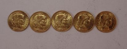 null Lot de cinq pièces en or de 20 Francs, Marianne (1909 x 4; 1912)
Poids : 32,3...
