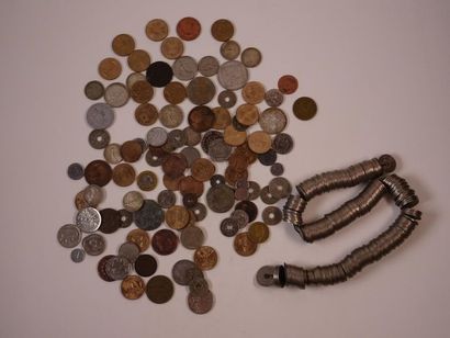 null Fort lot de pièces de monnaie française et étrangère en nickel et cuivre comprenant...