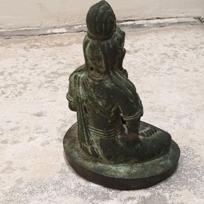 null INDE DU SUD - Xe/XIe siècle
Statuette en bronze du bouddha Amithaba assis en...