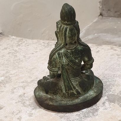 null INDE DU SUD - Xe/XIe siècle
Statuette en bronze du bouddha Amithaba assis en...