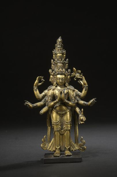 null TRAVAIL SINO-TIBÉTAIN - XVIIIe siècle
Statuette d'Avalokitesvara debout à onze...