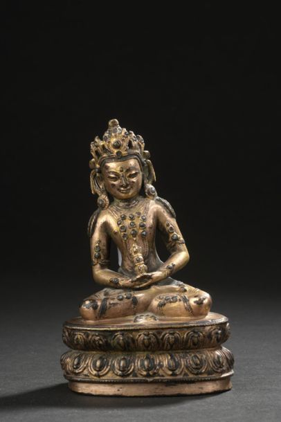 null TIBET - XVIe siècle
Statuette de Vajragharba en bronze anciennement doré et...