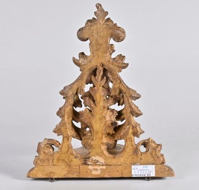 null Petite console d'applique en bois ajouré à décor de feuilles d'acanthe 
Italie,...