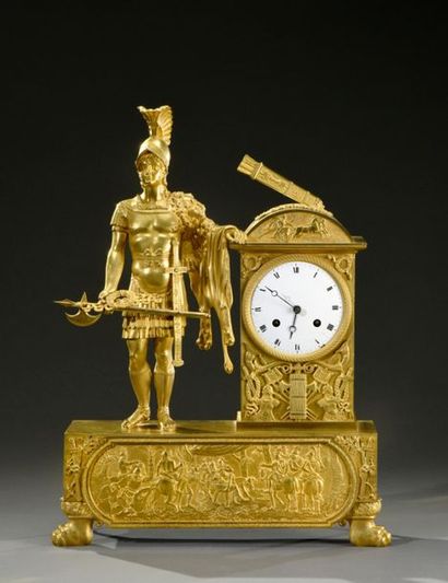 null Belle pendule en bronze doré à sujet d'un guerrier grec l'épaule et le bras...