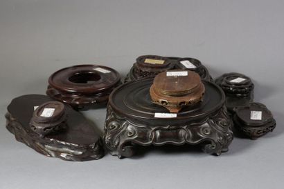 null CHINE - XIXe siècle
Lot de onze socles en bois, de taille et formats différents,...