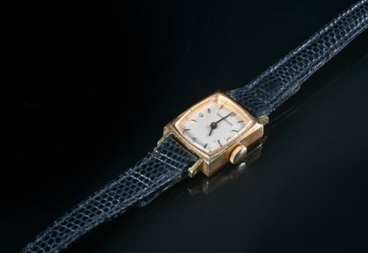 null JAEGER LECOULTRE
Petite montre bracelet de dame, mouvement automatique à remontage...