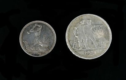 null RUSSIE
URSS, rouble 1924 petits chocs, 50 kopeck 1924 lot de 2 monnaies TB à...