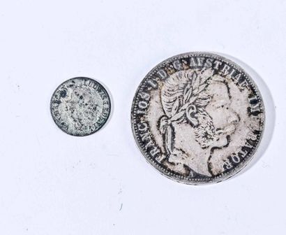 null AUTRICHE
Lot de deux monnaies d'argent:
- une pièce d'un florin, 1878 TTB à...