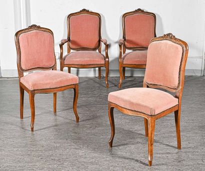 null Salon composé de deux fauteuils et d'une paire de chaises
Style Louis XV
H....