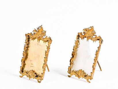 null Pair of small brass frames