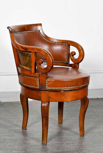 null Office armchair with swivel seat 19th century 

H. 81 cm W. 54.5 cm D. 53 cm...