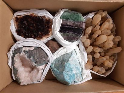 VARIOUS MINERALS INCLUDING AMAZONITE