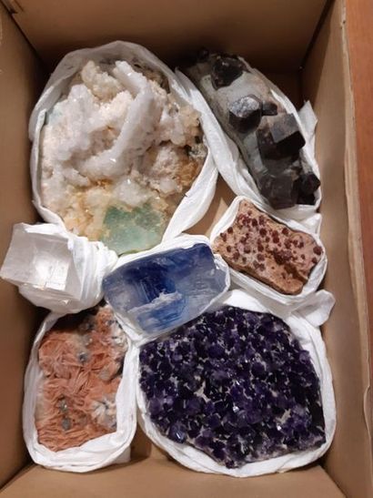 MISCELLANEOUS MINERAL LOTS INCLUDING GAR...