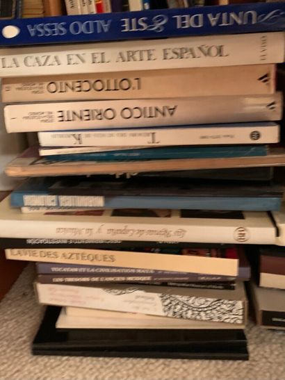 null An important collection of art books and documentation on the arts of Mexico,...