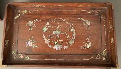 null Display and tray in exotic wood with mother-of-pearl inlaid decorations (lack...